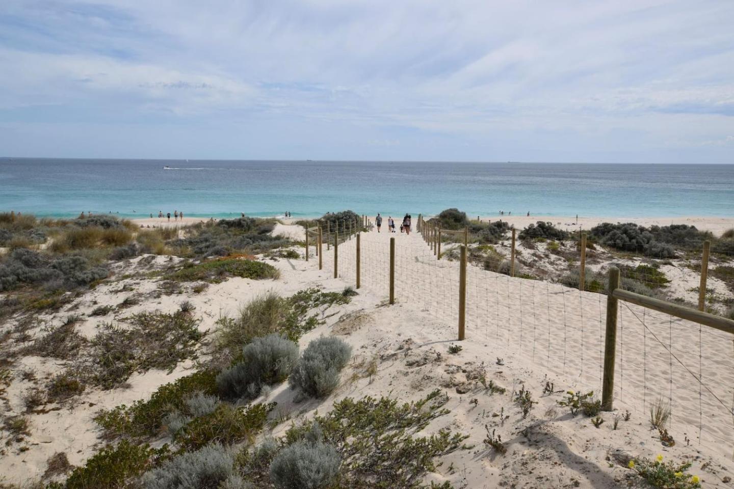 West Beach Lagoon 107 - Great Value Apartment Perth Exterior photo